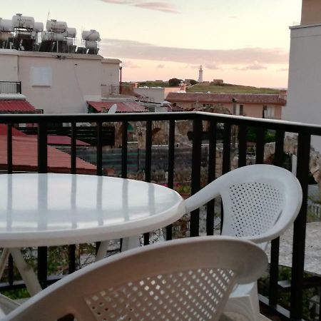 Luxury Apartment In Light House Beach Paphos Esterno foto